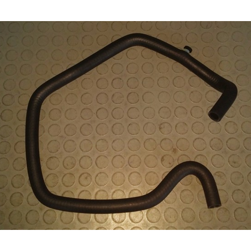 KALORIFER CIKIS HORTUMU R9